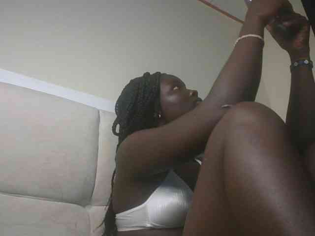 Ebonymaya25 webcam
