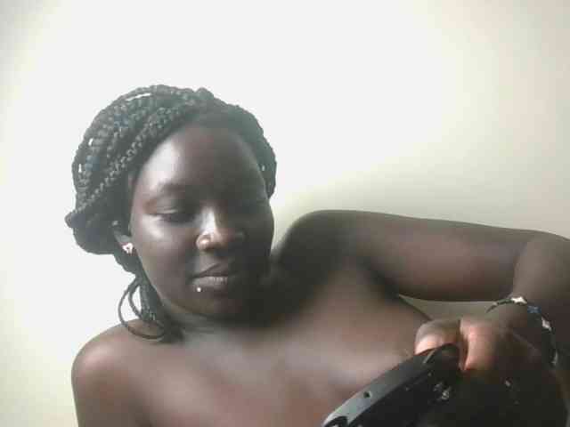 Ebonymaya25 webcam