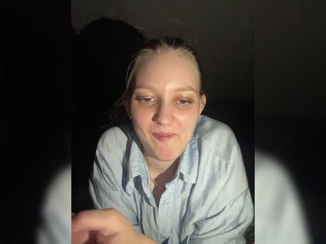 Eva1Cute live cam on BongaCams