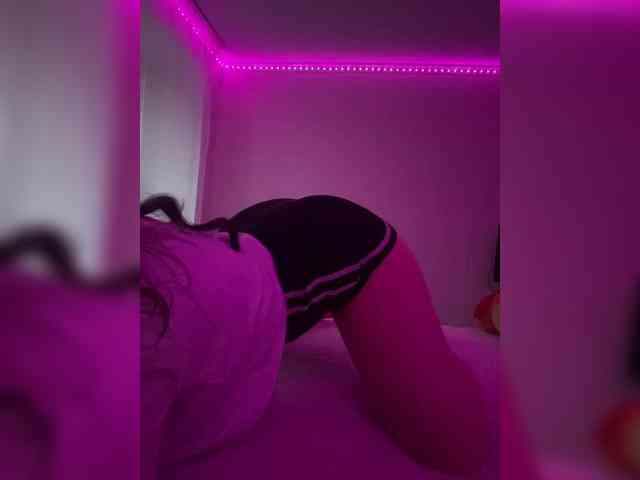 1Cutee webcam