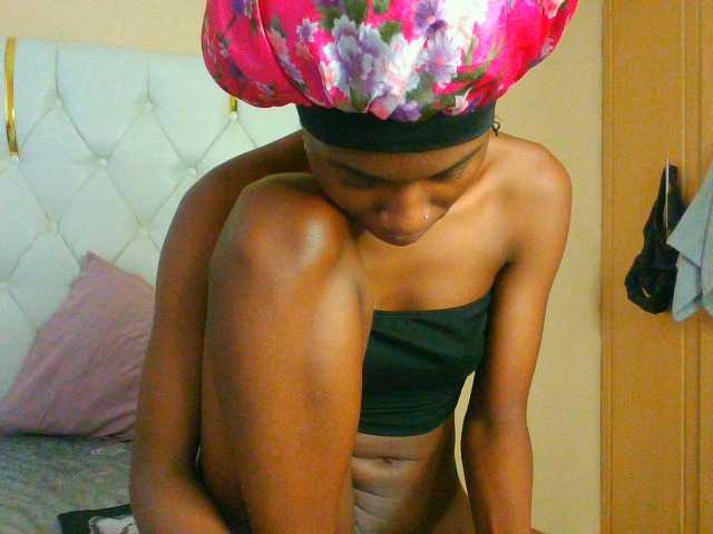 Hornygirl21 live cam on BongaCams