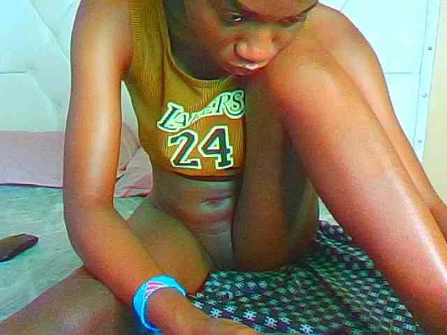 Hornygirl21 webcam