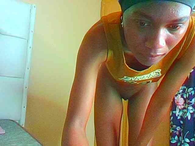 Hornygirl21 webcam