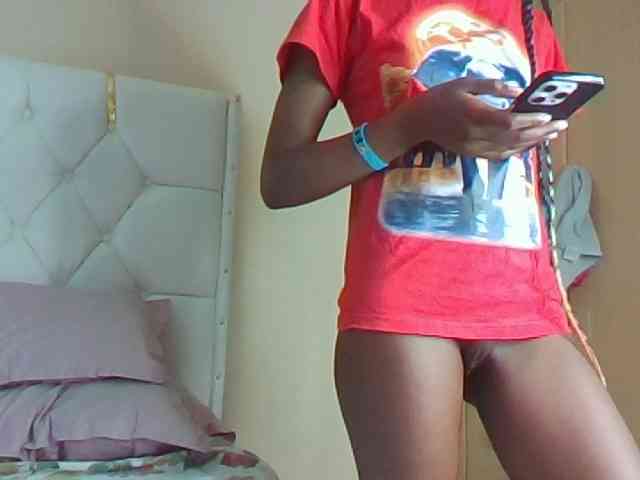 Hornygirl21 webcam