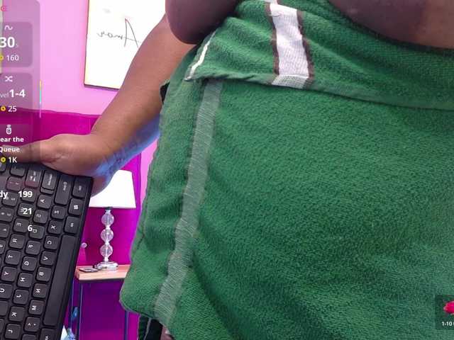 bigcurvymoomy