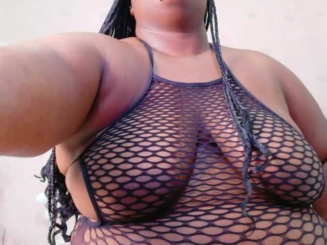 Preview of bigcurvymoomy