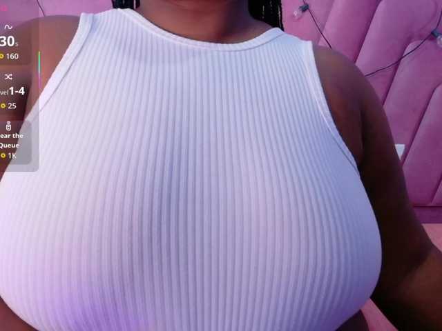 bigcurvymoomy
