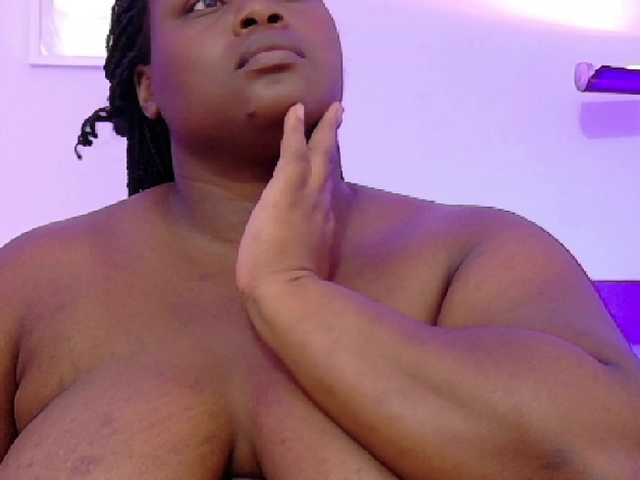 Preview of bigcurvymoomy