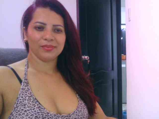 anne-kis Live Webcam on BongaCams
