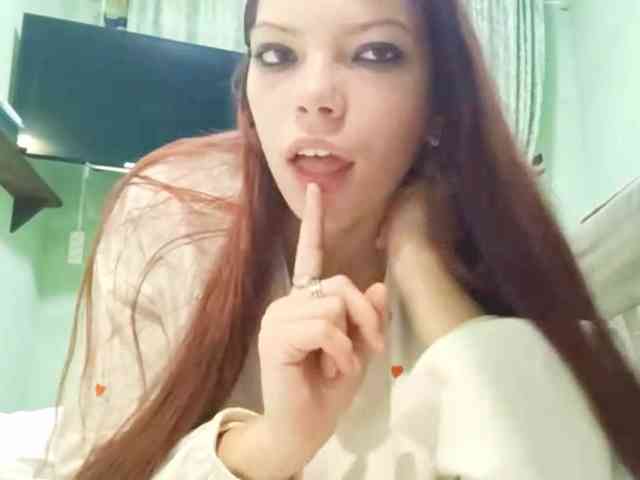 AnamariaCuomo webcam