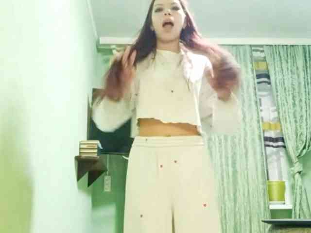 AnamariaCuomo webcam