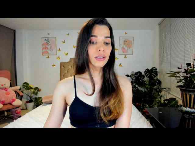 BellaGrego Live Webcam on BongaCams