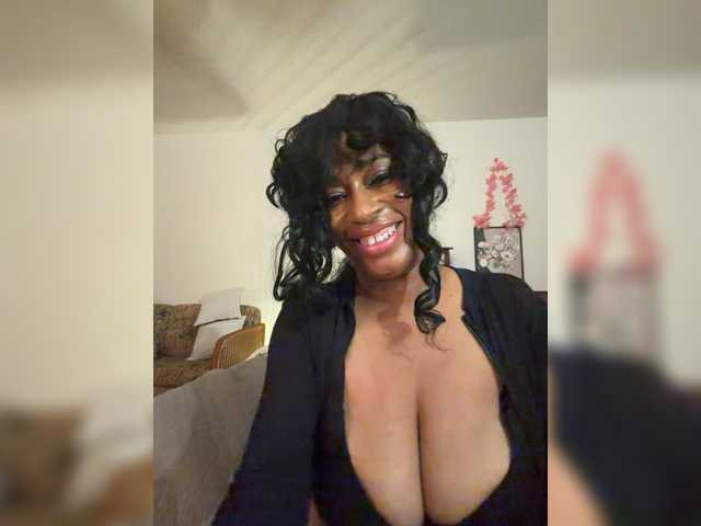 OceanLickie Live Cam and Statistics on UnifiedCams