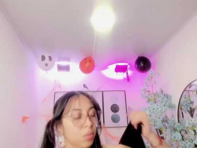 ary-gala live cam on BongaCams