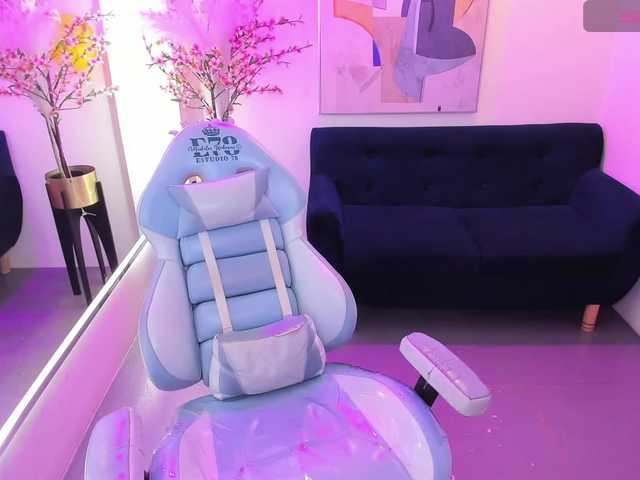 ary-gala live cam on BongaCams