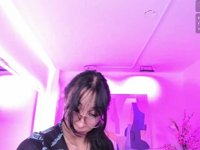 ary-gala live cam on BongaCams