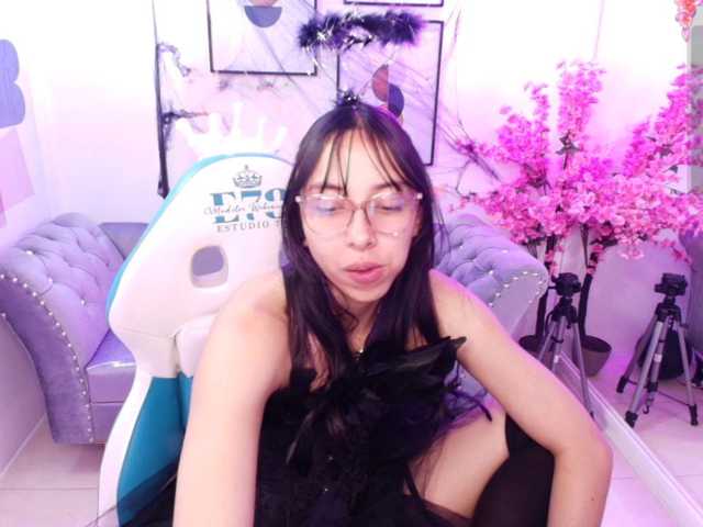 ary-gala live cam on BongaCams