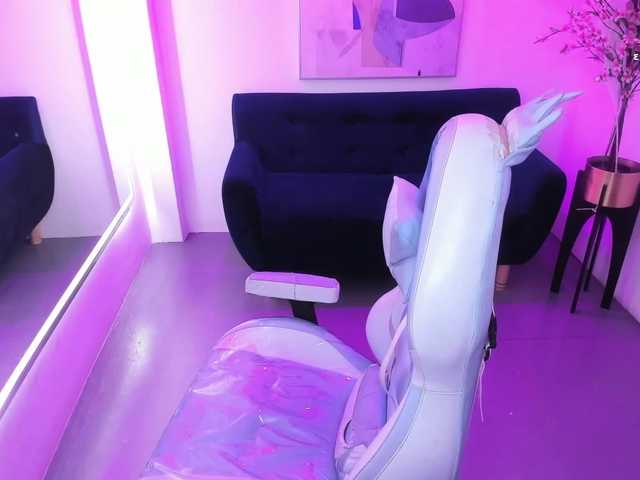 ary-gala live cam on BongaCams