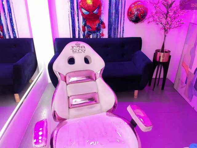 ary-gala live cam on BongaCams