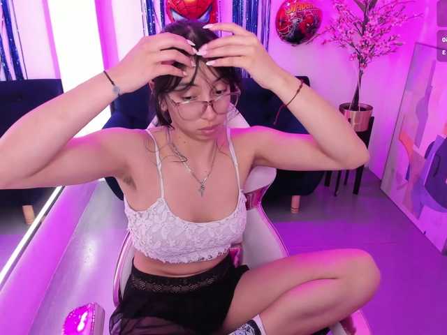 ary-gala live cam on BongaCams