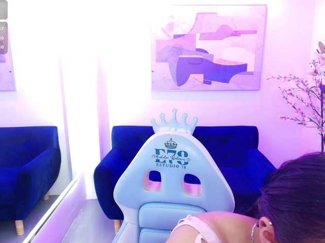 ary-gala live cam on BongaCams