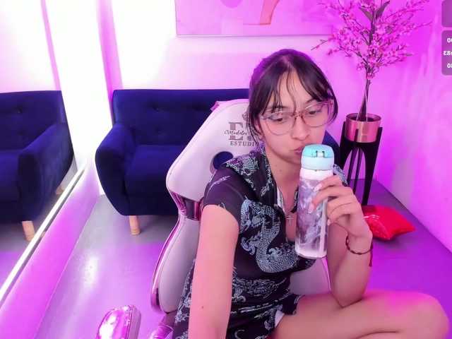 ary-gala live cam on BongaCams