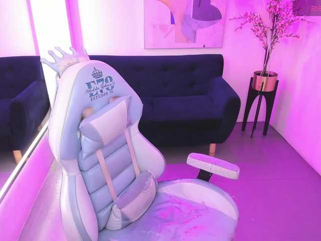 ary-gala live cam on BongaCams