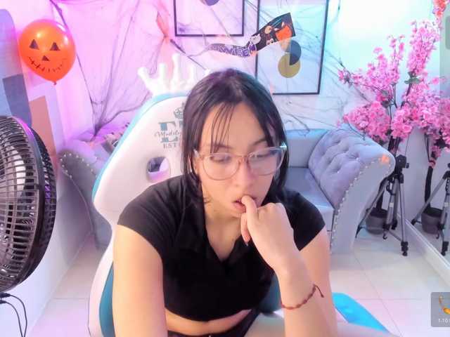 ary-gala live cam on BongaCams