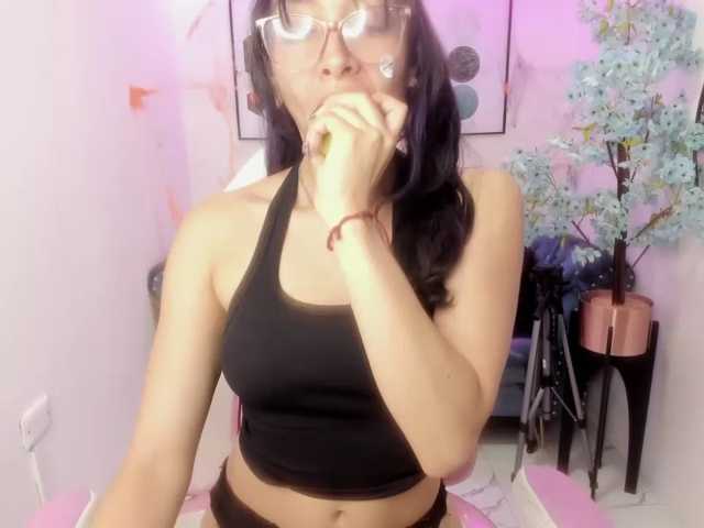 ary-gala live cam on BongaCams