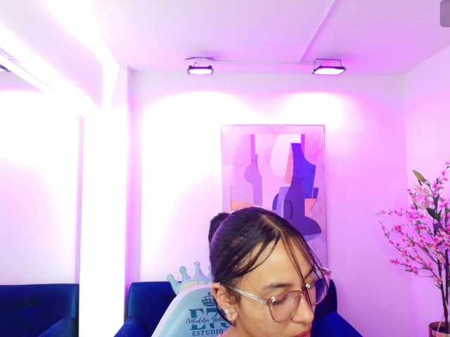 ary-gala live cam on BongaCams