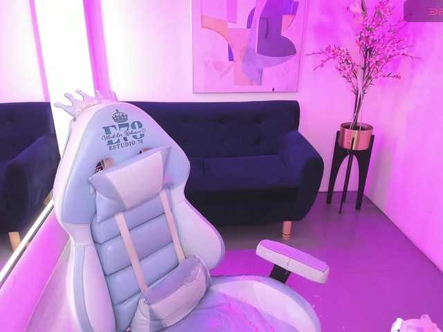 ary-gala live cam on BongaCams
