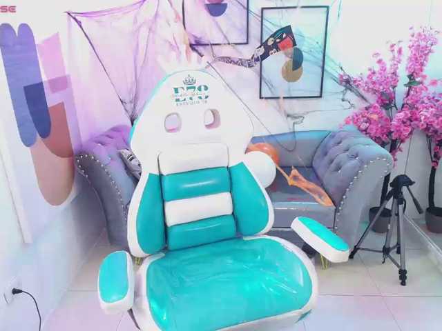 ary-gala live cam on BongaCams