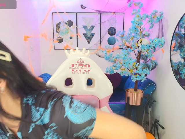 ary-gala live cam on BongaCams