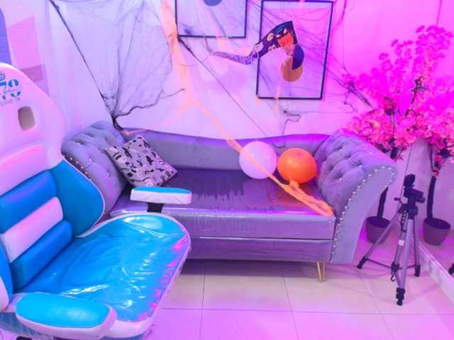ary-gala live cam on BongaCams