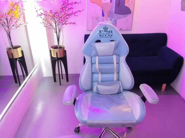 ary-gala live cam on BongaCams
