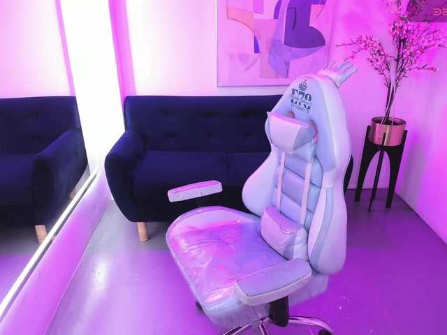 ary-gala live cam on BongaCams