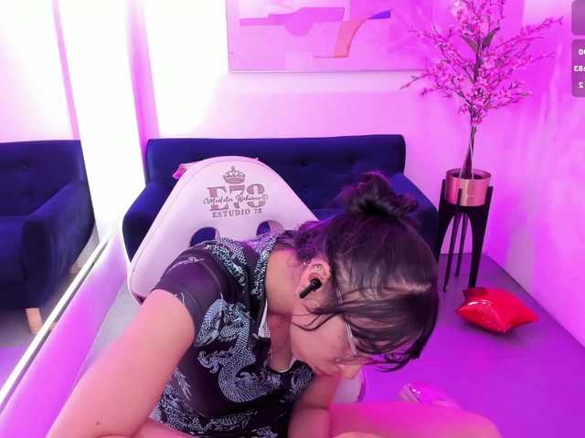 ary-gala live cam on BongaCams