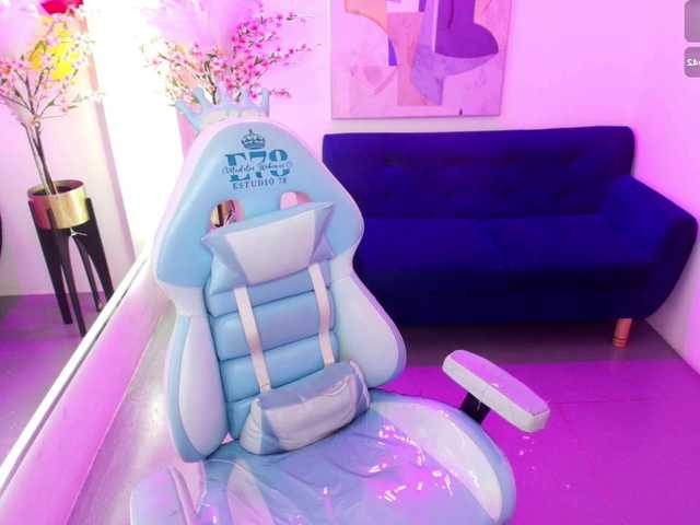 ary-gala live cam on BongaCams