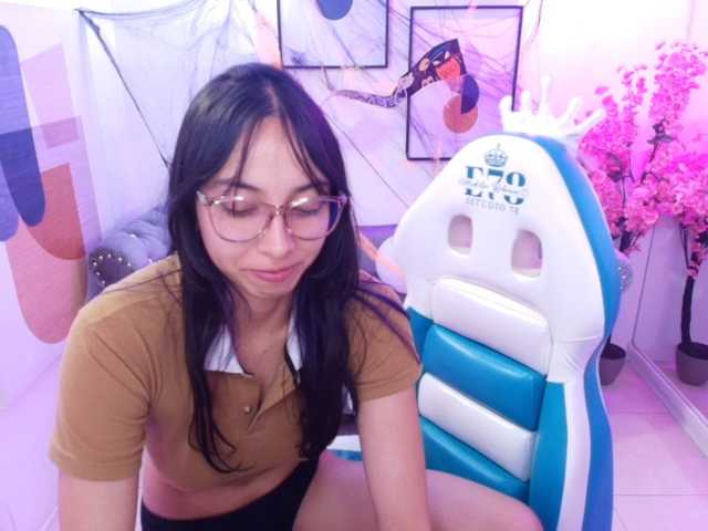 ary-gala live cam on BongaCams
