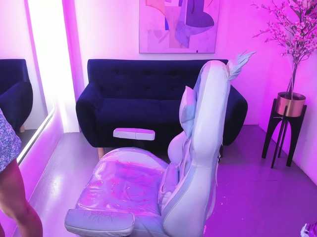 ary-gala live cam on BongaCams