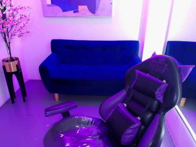 ary-gala live cam on BongaCams