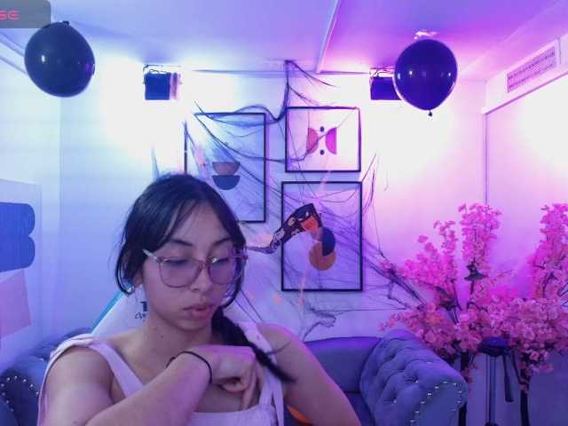 ary-gala live cam on BongaCams