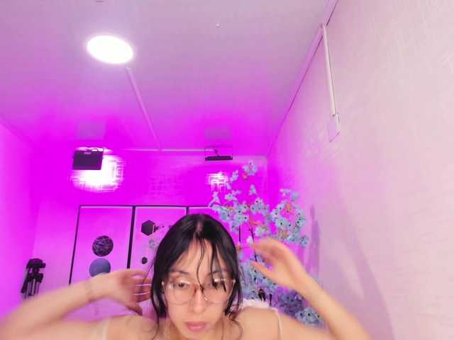 ary-gala live cam on BongaCams