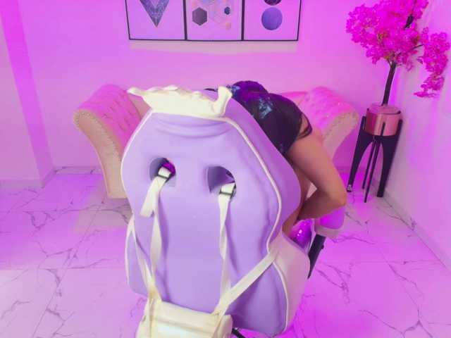 ary-gala live cam on BongaCams