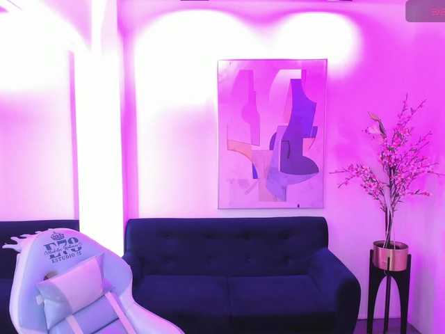 ary-gala live cam on BongaCams