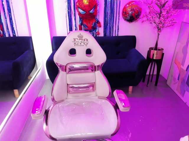 ary-gala live cam on BongaCams
