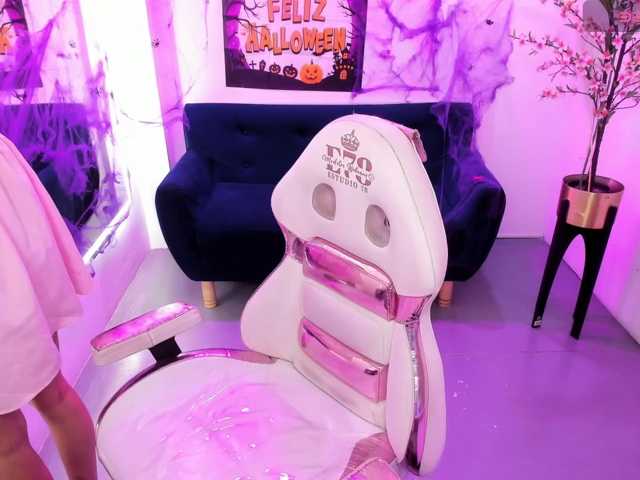 ary-gala live cam on BongaCams