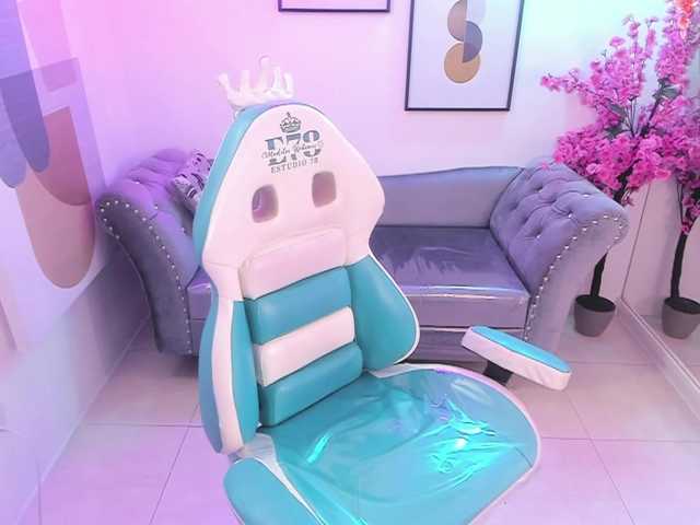 ary-gala live cam on BongaCams