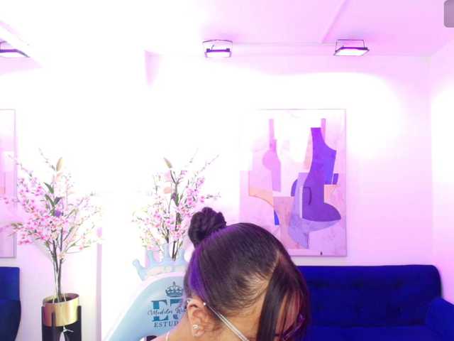 ary-gala live cam on BongaCams