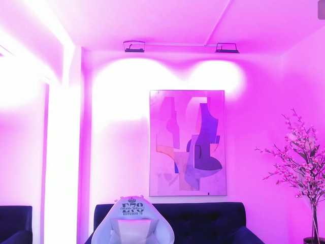 ary-gala live cam on BongaCams